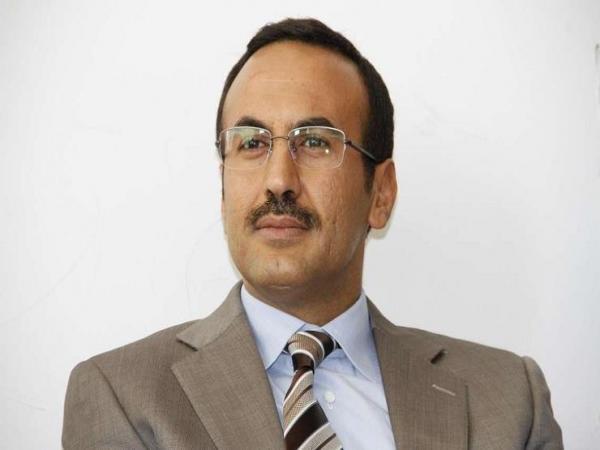 نجل الزعيم اليمني يثلج صدور شعبة بهذا العمل الوطني الذي ظل يزايد به هادي والاحمر والحوثي والانتقالي منذ بداية الأزمة