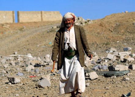 الامم المتحدة تحذّر من خطر تلف كميات كبيرة من القمح في مخازن الحديدة غرب اليمن تكفي لإطعام ملايين المواطنين في ظل تعذّر الوصول إليها بسبب النزاع لأكثر من خمسة أشهر مضت