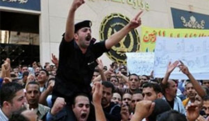 مصر حكم نهائي بحبس 27 أمين شرطة أضربوا عن العمل