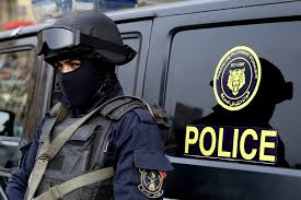 ضبط رئيس شركة بترول متهم بقتل طليقتة رميا بالرصاص في منزلها بالقاهرة