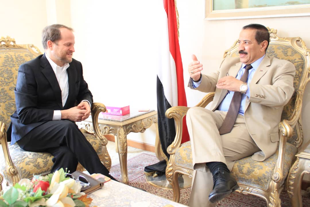 وزير الخارجية يلتقي نائب الممثل المقيم لمنظمة الصحة العالمية باليمن