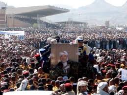 اسطنبول زعيل يتحدث عن استفتاء مليوني سيحدث في صنعاء تزامنا مع تشييع حسين الاحمر ويؤكد ابلغني الشيخ حميد اليوم