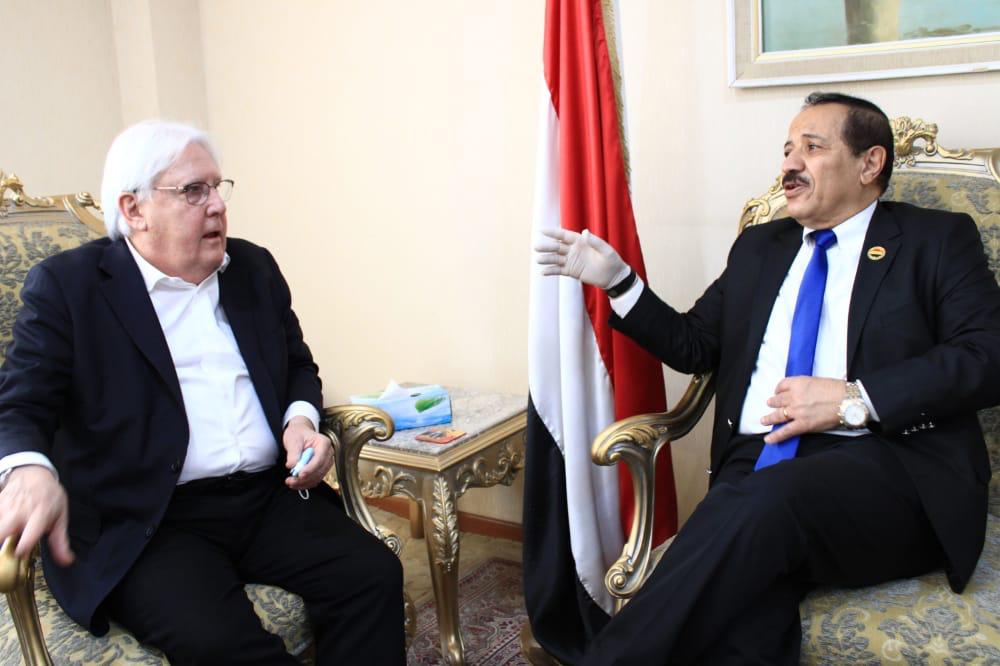 وزير خارجية الانقلاب الحوثيين يلتقي المبعوث الأممي الى اليمن
