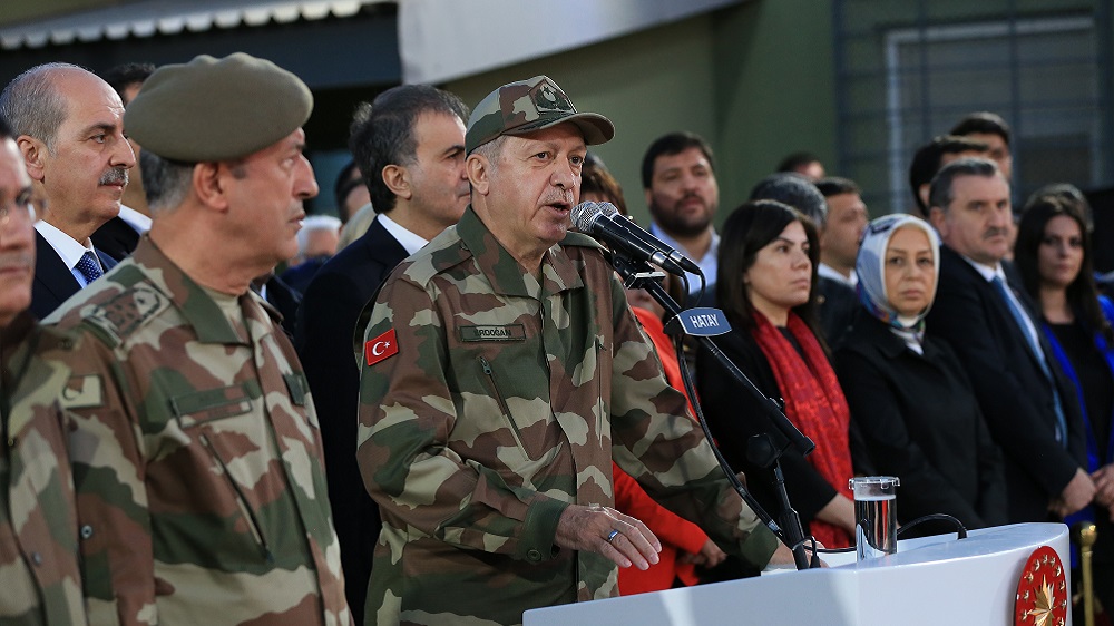الرئيس التركي يوجه وزير الدفاع بجاهزية الجيش توقعا لأي احتمالات وارسال قوات الى ليبيا